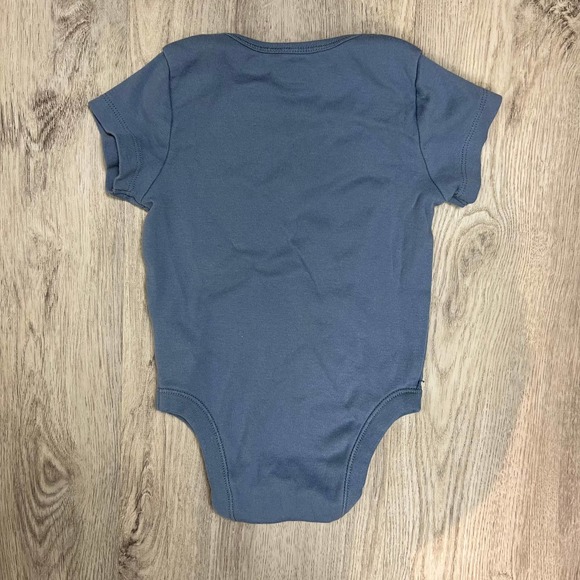 FREE Old Navy, Baby "Rad Like Dad" Blue and Red Bodysuit Onesie - Picture 4 of 4